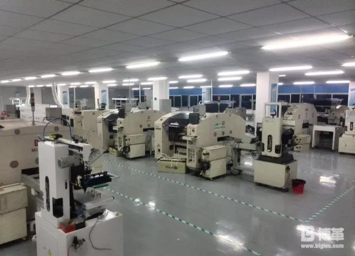 車(chē)間現(xiàn)場(chǎng)清掃清潔 車(chē)間現(xiàn)場(chǎng)清掃清潔